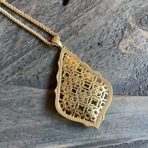Kendra Scott Aiden Necklace In Gold Filigree Mix